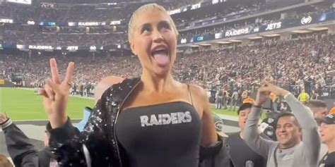 danii banks raiders game|OnlyFans model kicked out of Raiders stadium for flashing her。